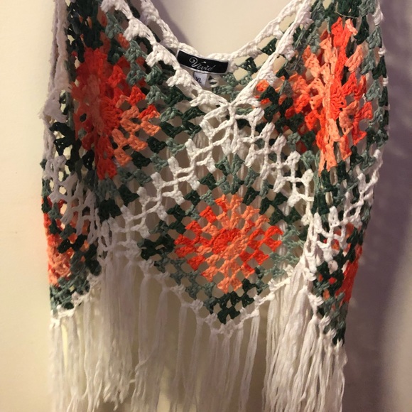 Vivid knot top - Picture 5 of 5